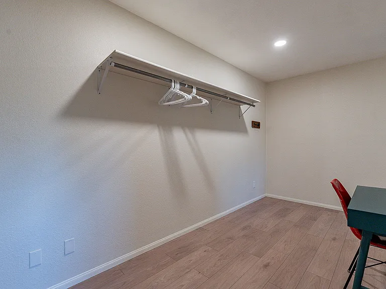 348 N Vine St #S — Photo 11