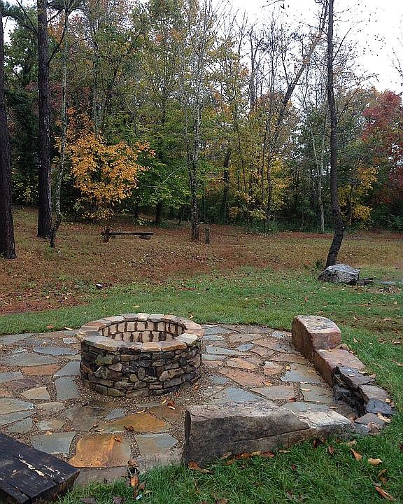 2nd image of 3156 Dug Gap Rd