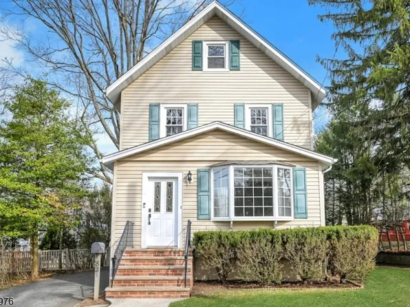 82 Blauvelt Ave, Dumont Boro, NJ 07628