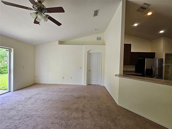 3rd image of 1805 Forest Hill Dr