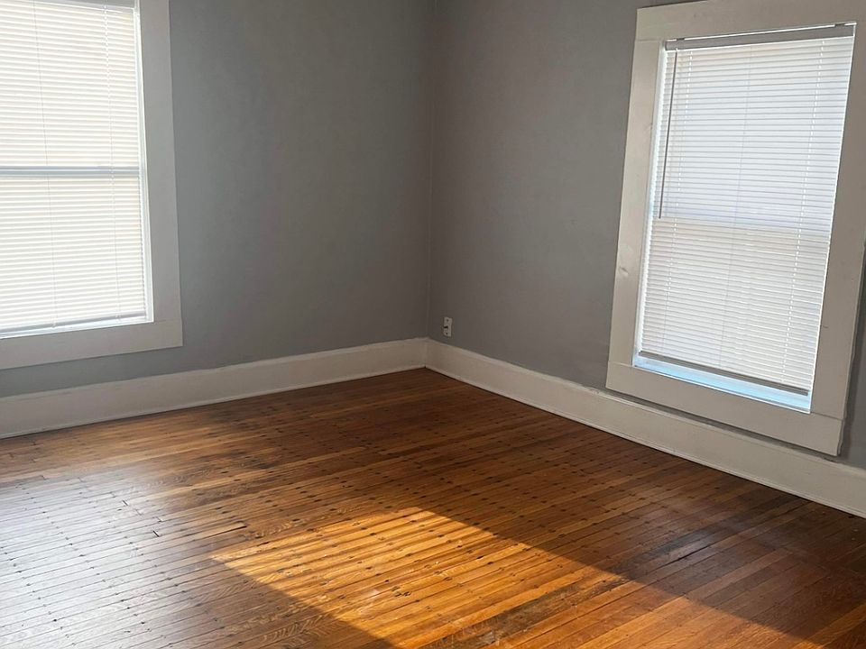 1st image of 3026-3028 N Central Ave #3026