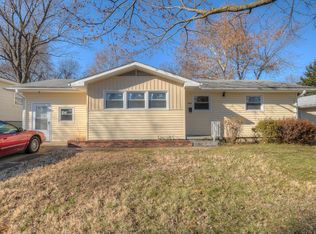 1606 Jefferson Cir, Webb City, MO 64870