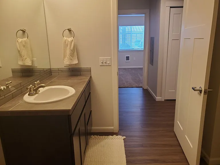 20720 Empire Ave — Photo 27