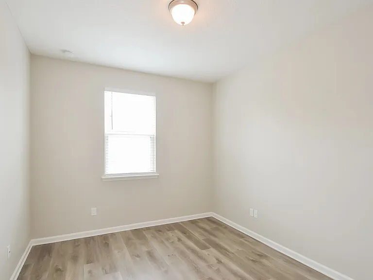 7046 Crispin Cove Dr — Photo 12