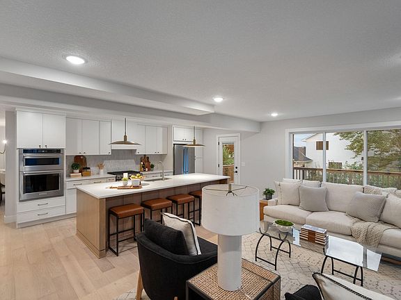 4th image of 111 King Hill Rd