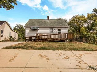 620 S Maxwell Ct, Peoria, IL