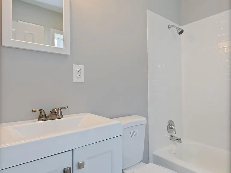 1436 W Baltimore St #2 — Photo 8