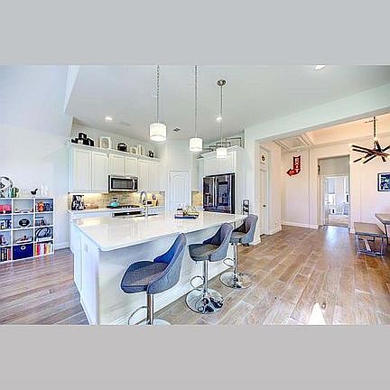 2nd image of 3364 Archduke Dr