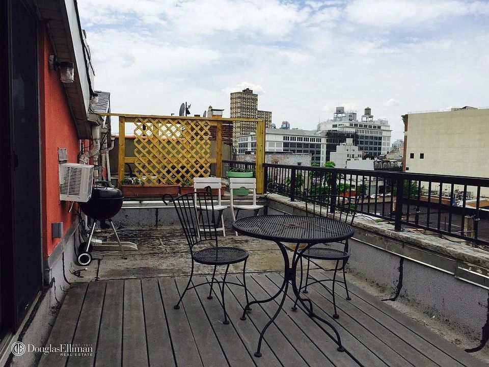 1st image of 895 Pacific St APT 4B