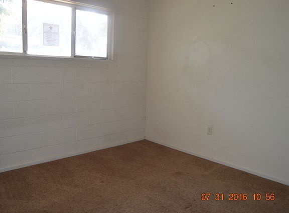 4th image of 1329 Campus Ave #1
