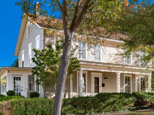 327 E Elm St, Granville, OH 43023