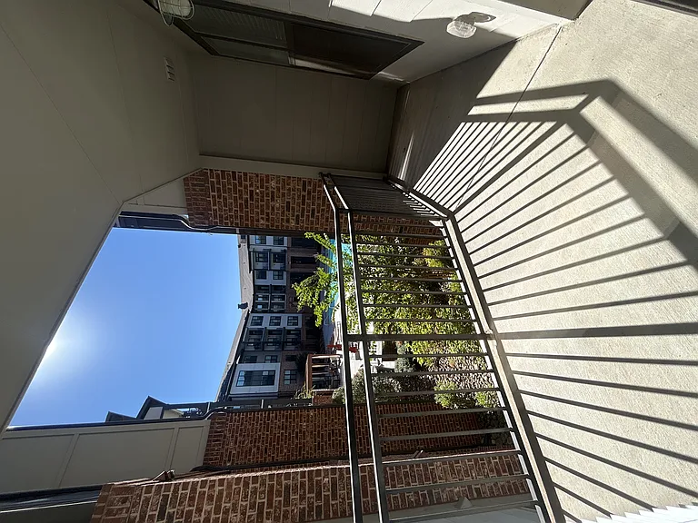 The Kirkwood Apartments at Edgewood — Photo 118