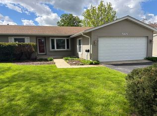 565 Gateshead S, Elk Grove Village, IL 60007