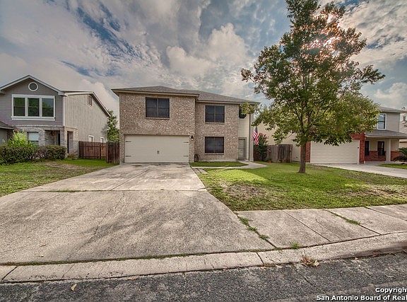 3rd image of 6415 Beech Trail Dr