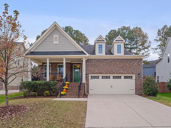 2nd image of 1404 Litchborough Way