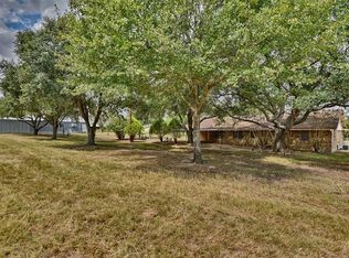 1680 Jackson League Cir, Brenham, TX 77833