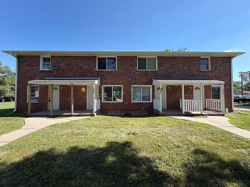 1st image of 5447 Benton St