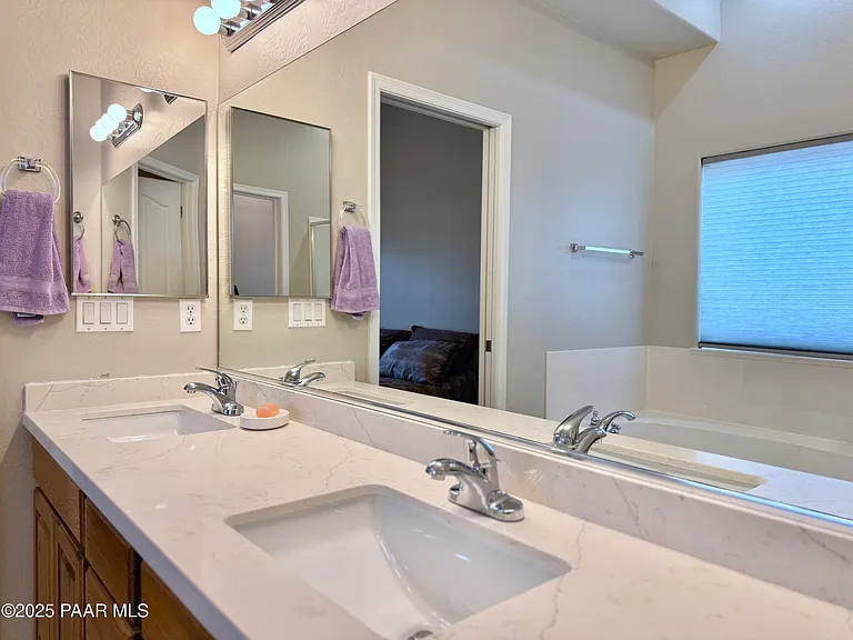 6622 E Farmstead Rd — Photo 26