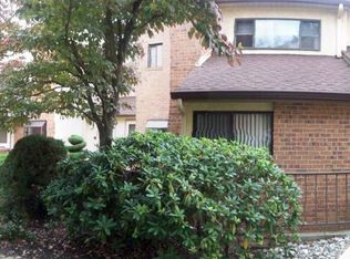 611 Augusta Cir UNIT 611, Mount Laurel, NJ 08054