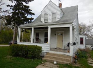 328 N 5th St, St Charles, IL 60174