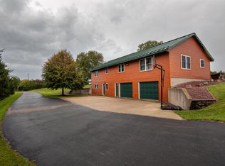 31340 County Road 16, La Crescent, MN 55947