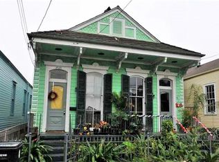 2522 Laurel St, New Orleans, LA 70130