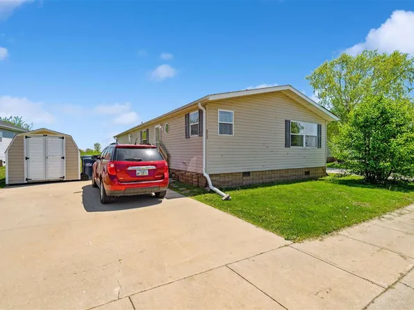 222 Hackney Ct, Iowa City, IA 52240