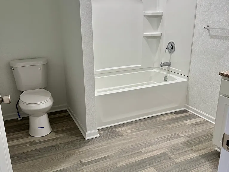 Upstairs Second Bathroom