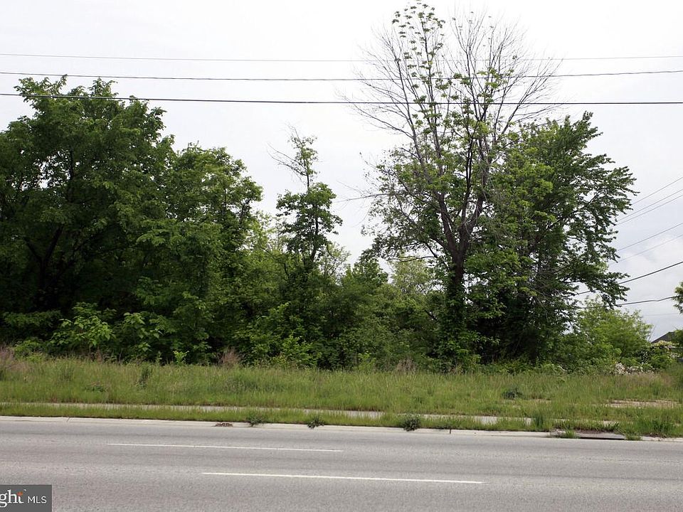 2nd image of 9040 Telegraph Rd