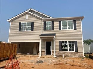 2273 Beechwood View Dr, Winston Salem, NC 27106