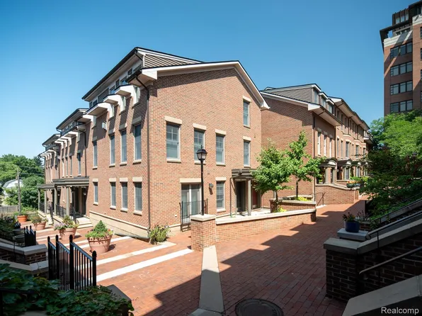 164 Ashley Mews Dr #47, Ann Arbor, MI 48104