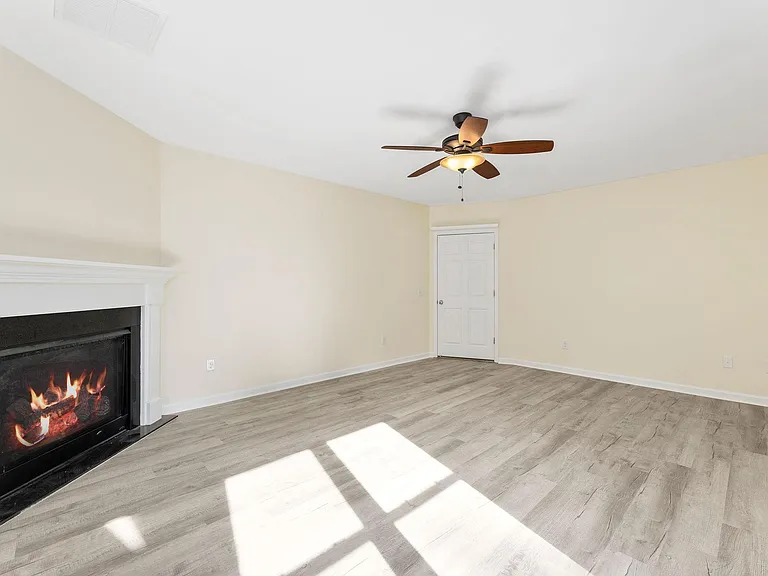 45455 Fellows St — Photo 8
