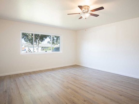 4th image of 248 S Lotas St