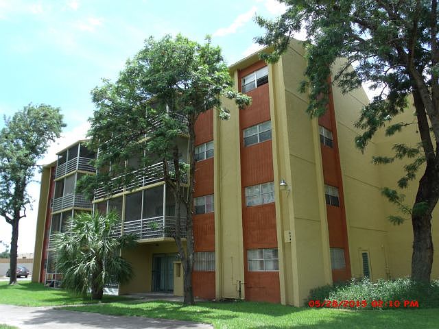 1st image of 3610 NW 21st St APT 403