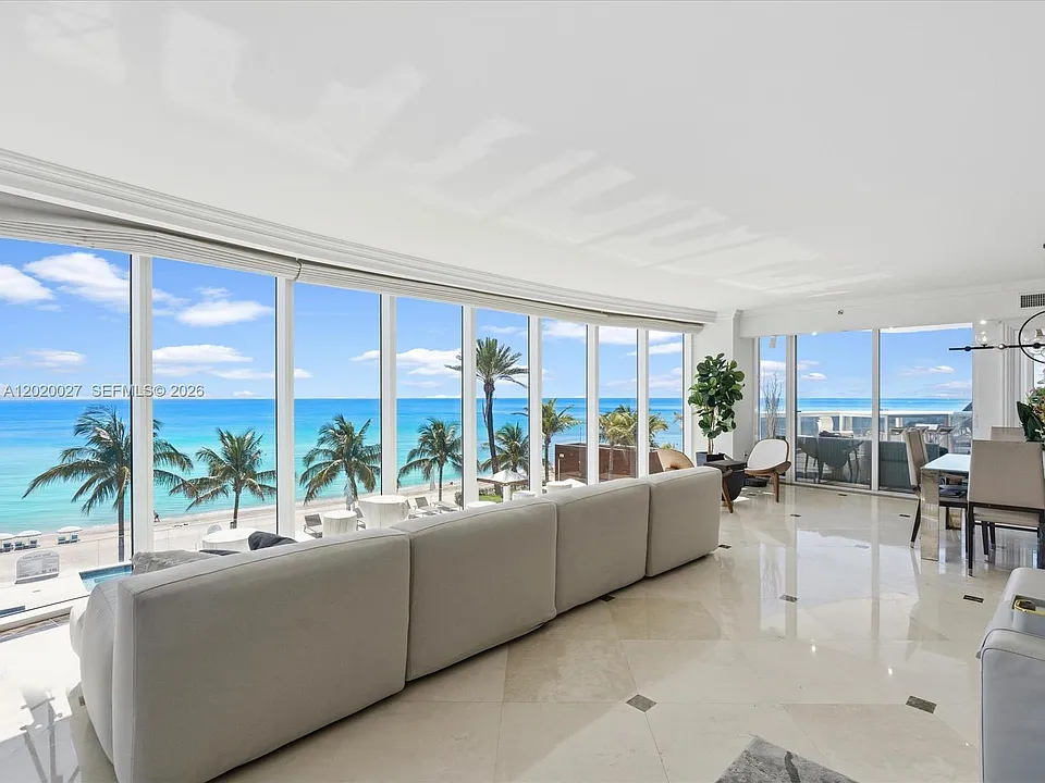 18911 Collins Ave #601