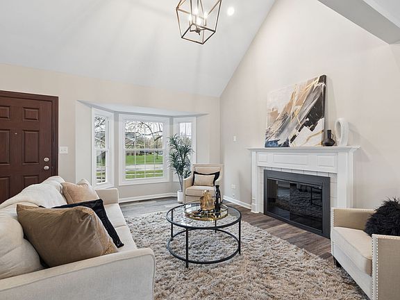 5th image of 3713 Hennepin Dr