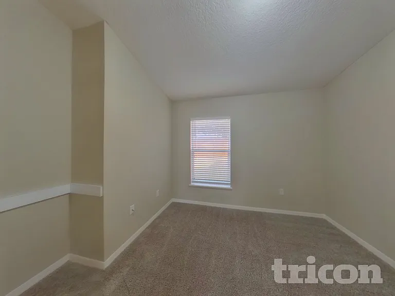 1120 Imperial Eagle St — Photo 13