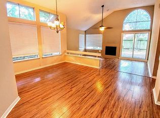 8610 Sparkling Springs Dr, Houston, TX 77095