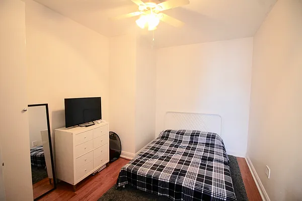 Rented by Corcoran | media 14