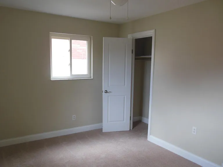 306 Eutaw St — Photo 22