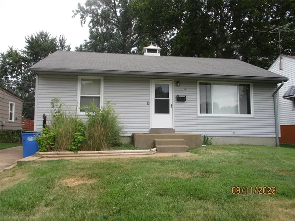8593 Harold Dr, Saint Louis, MO 63134