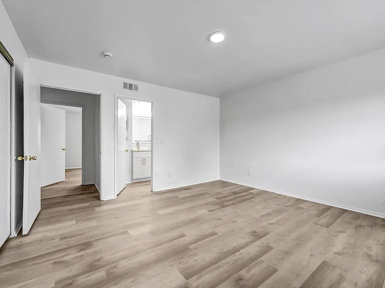 6236 Rosemead Blvd #D — Photo 15