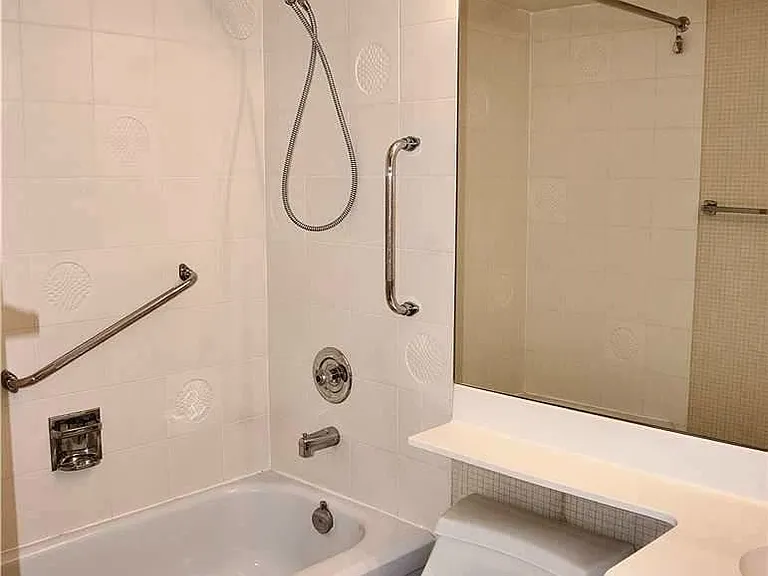 65 Spring Garden Ave #1811 — Photo 18