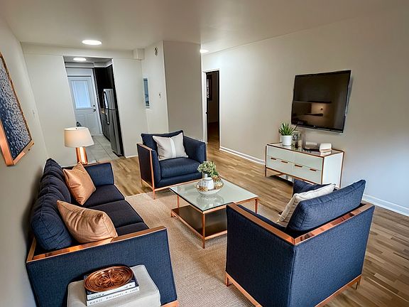 5th image of 3200 S Edmunds St #3
