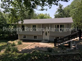 15565 Old Jamestown Rd, Florissant, MO 63034