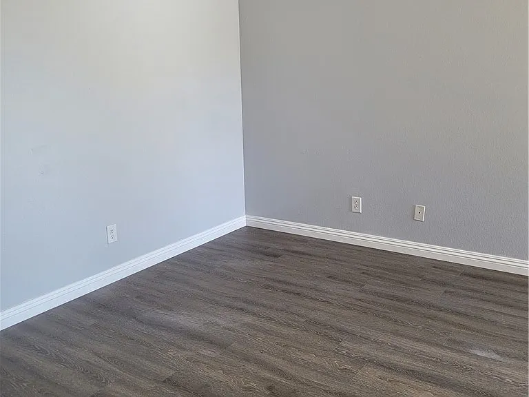 10564 Moultrie Ave — Photo 17