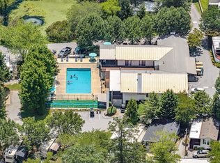 69 Timmie Ln, Flat Rock, NC 28731