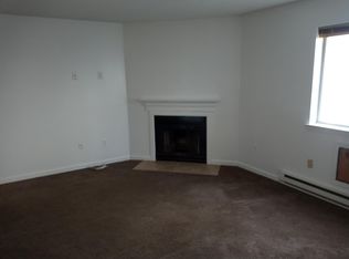 106 Hamden Ave APT B, Waterbury, CT 06704