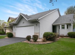 475 Poplar Dr, Shoreview, MN 55126