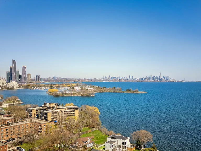 2585 Lake Shore Blvd W — Photo 46